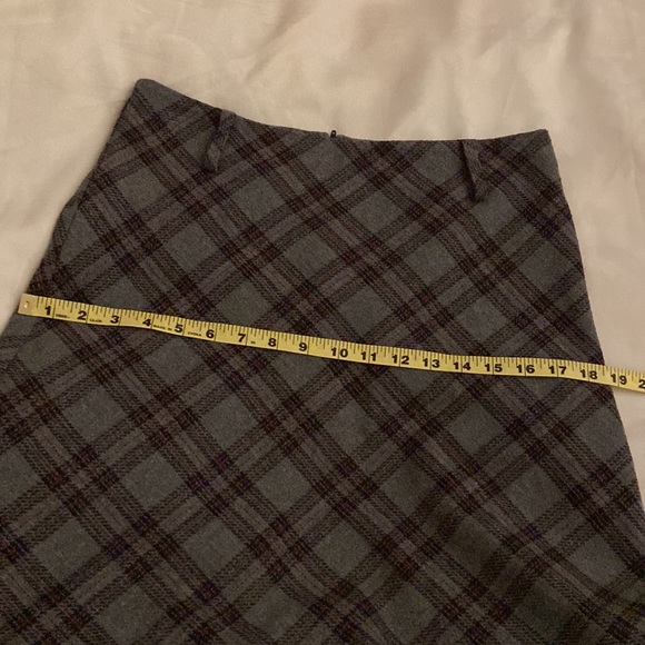 GUC wool poly blend mini plaid skirt. - Picture 4 of 5